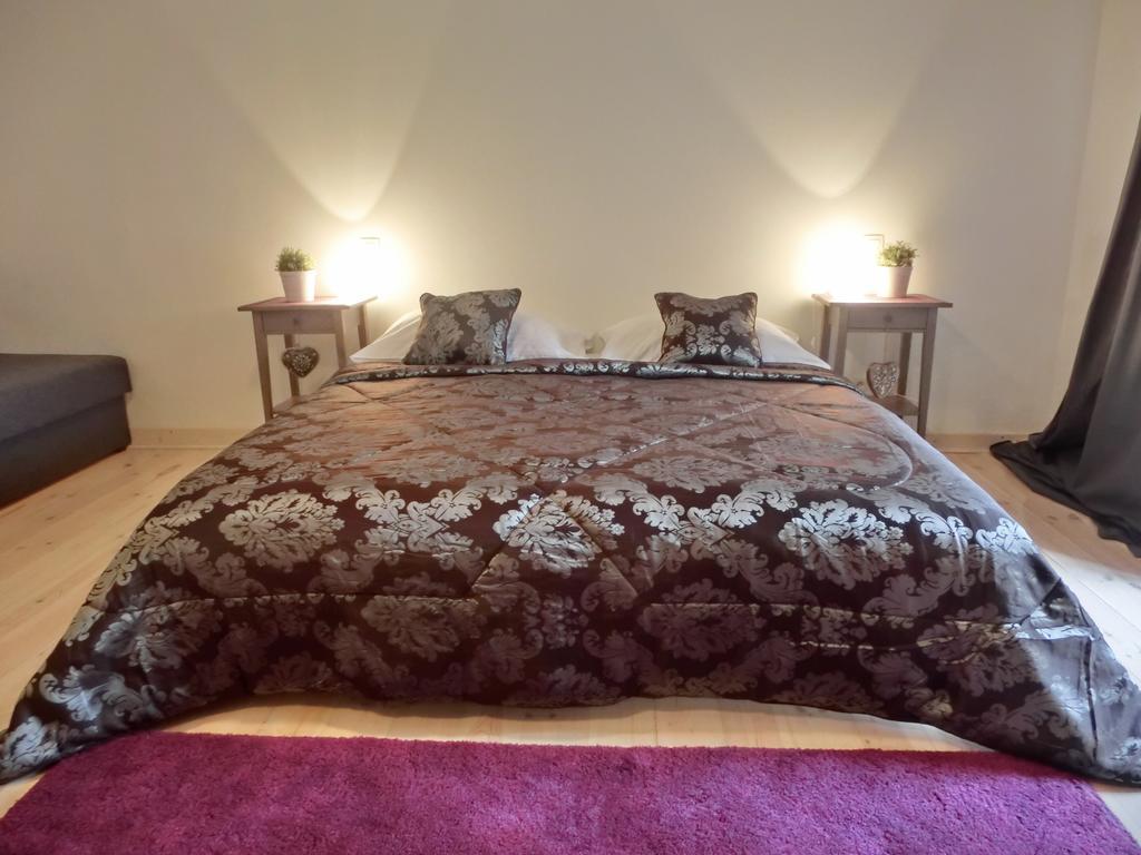 Dvur Stran & Wellness Hotel Karlovy Vary Ruang foto